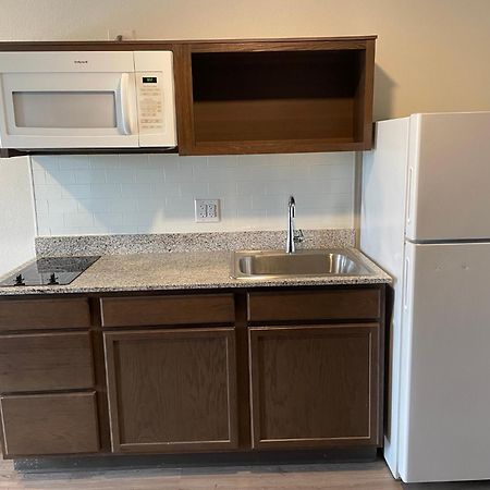 Woodspring Suites Detroit Madison Heights Extérieur photo