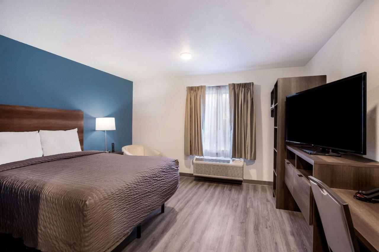 Woodspring Suites Detroit Madison Heights Extérieur photo