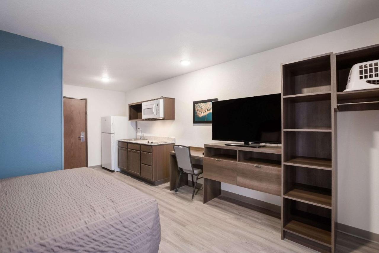 Woodspring Suites Detroit Madison Heights Extérieur photo