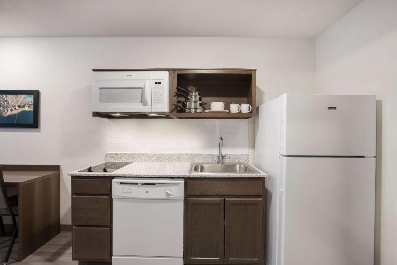 Woodspring Suites Detroit Madison Heights Extérieur photo