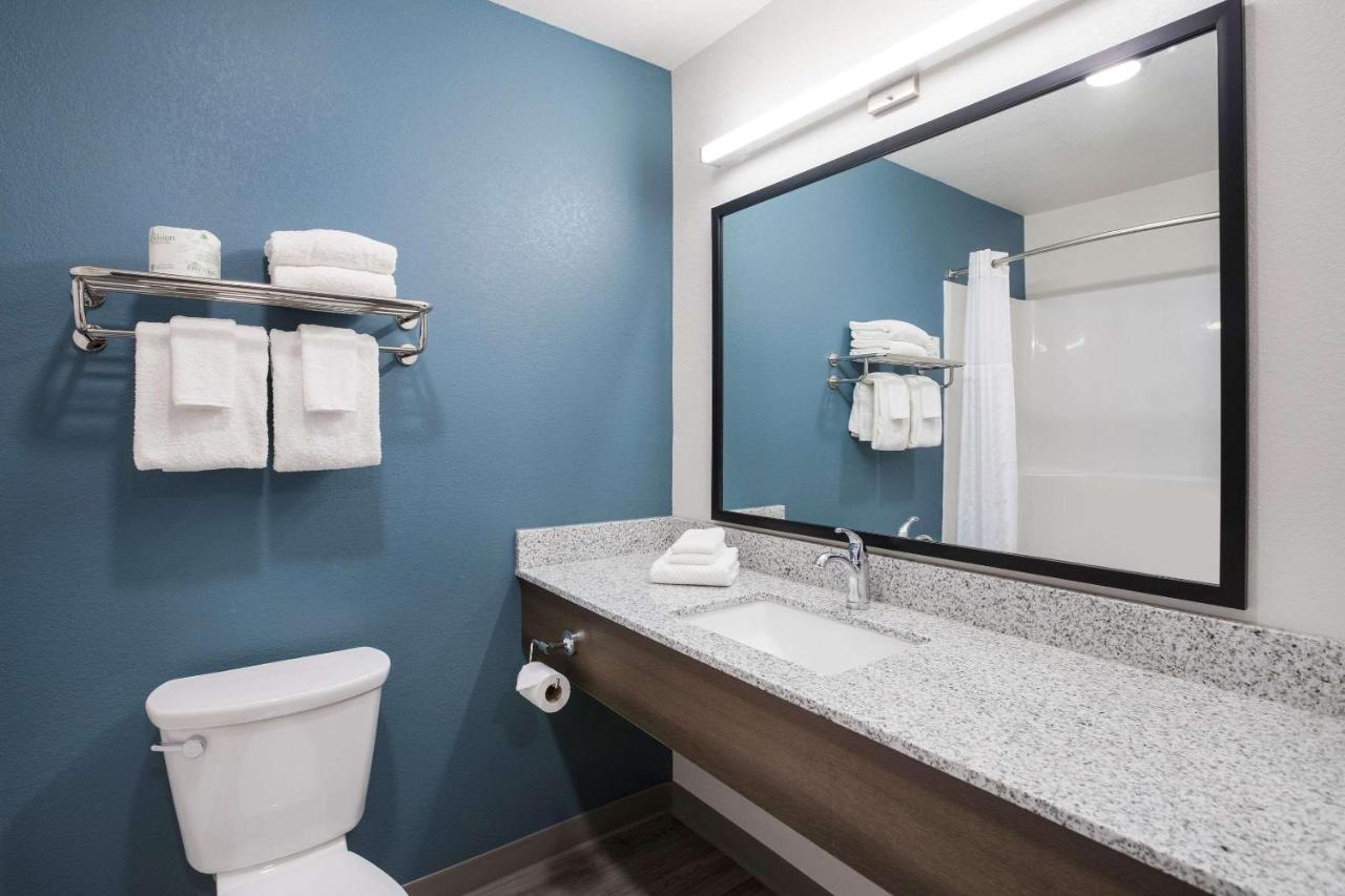 Woodspring Suites Detroit Madison Heights Extérieur photo
